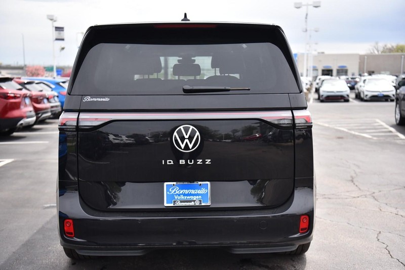Volkswagen ID. Buzz Vehicle Image 06