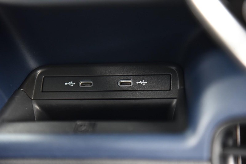 Volkswagen ID. Buzz Vehicle Image 17