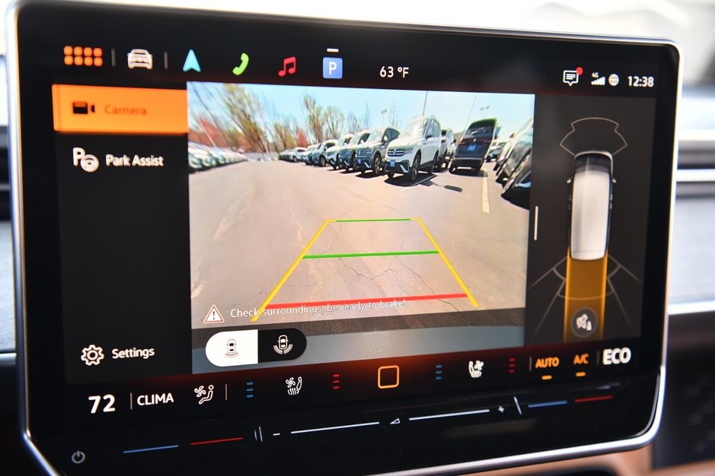 Volkswagen ID. Buzz Vehicle Full-screen Gallery Image 15