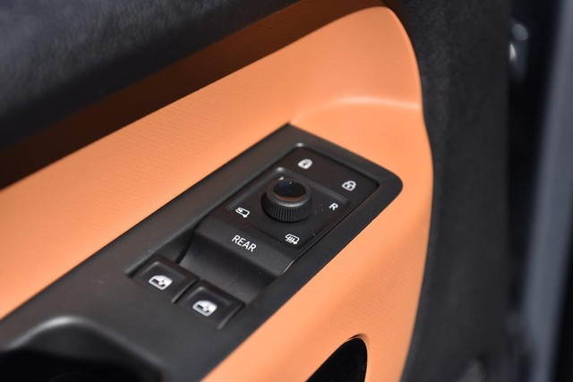 Volkswagen ID. Buzz Vehicle Image 08