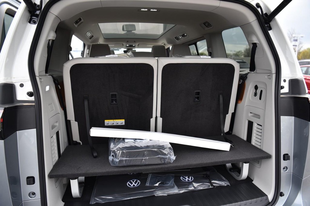 Volkswagen ID. Buzz Vehicle Full-screen Gallery Image 27