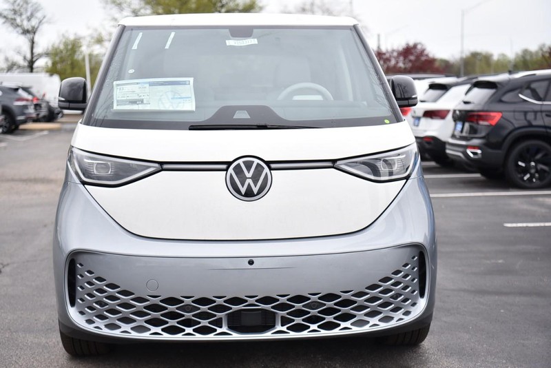 Volkswagen ID. Buzz Vehicle Image 04