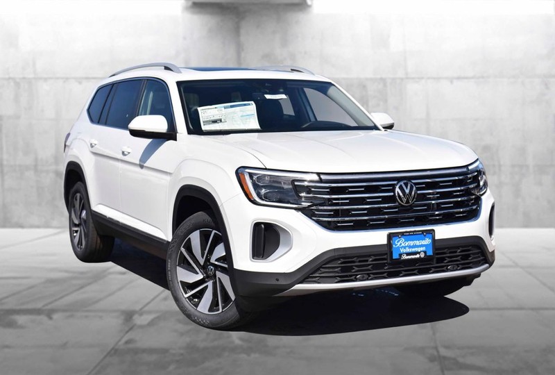Volkswagen Atlas Vehicle Image 02