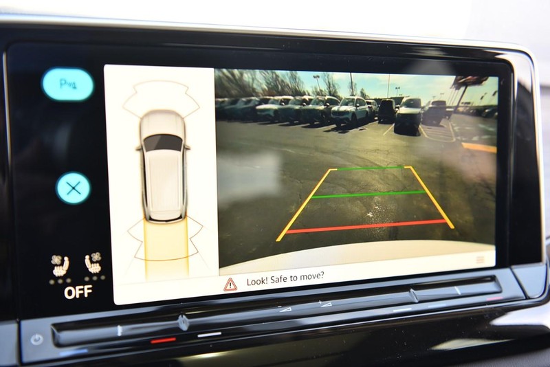 Volkswagen Atlas Vehicle Image 13