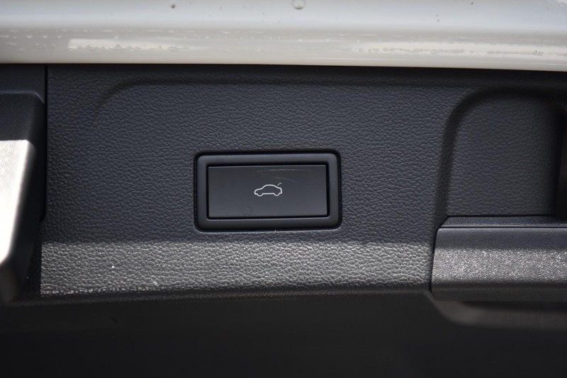 Volkswagen Atlas Vehicle Image 27