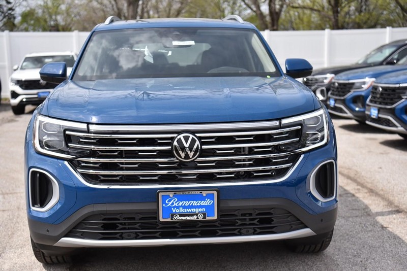 Volkswagen Atlas Vehicle Image 04