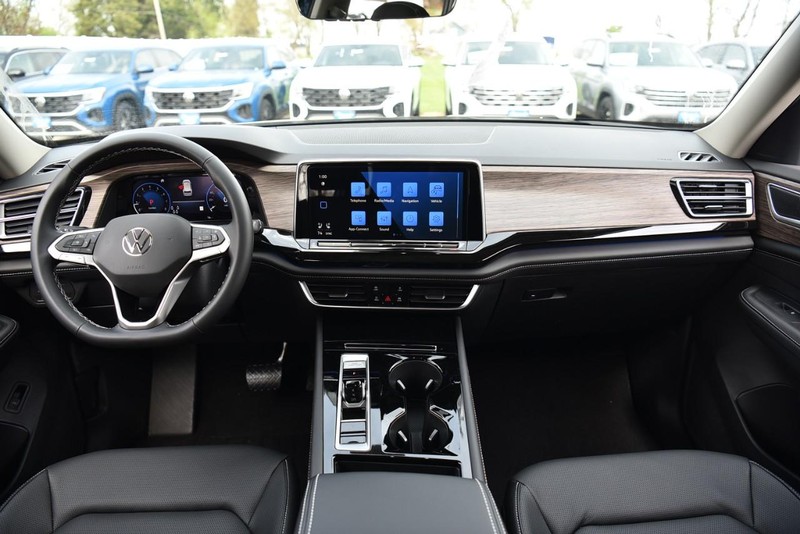 Volkswagen Atlas Vehicle Image 08
