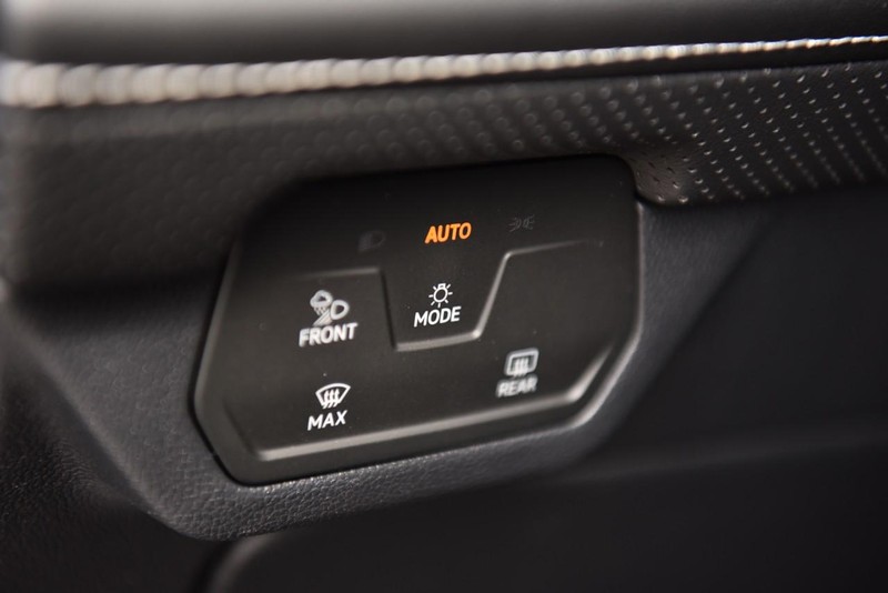 Volkswagen Atlas Vehicle Image 12