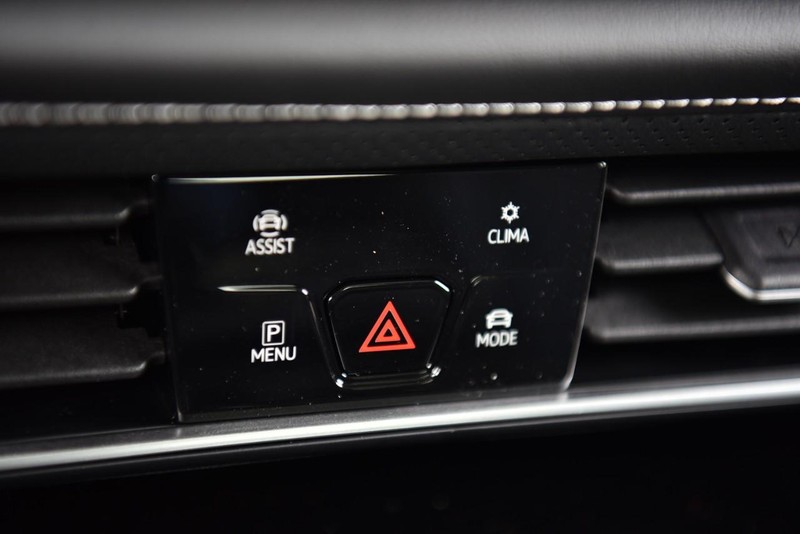 Volkswagen Atlas Vehicle Image 15