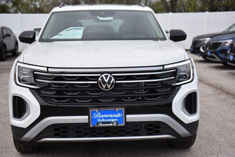 Volkswagen Atlas Vehicle Image 04