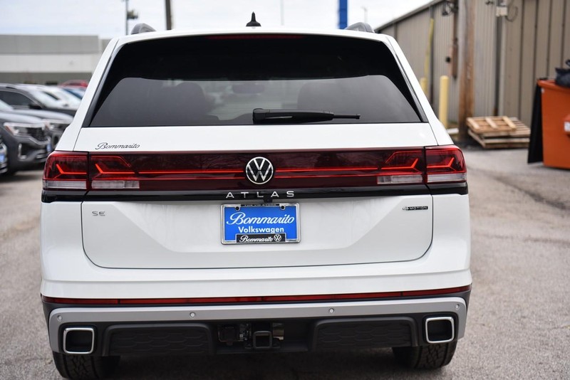 Volkswagen Atlas Vehicle Image 06
