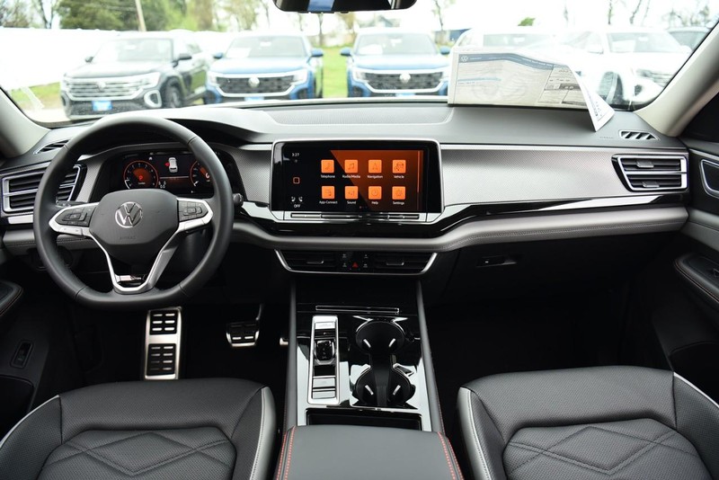 Volkswagen Atlas Vehicle Image 08