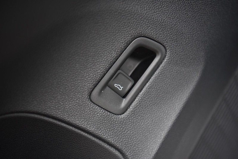 Volkswagen Atlas Vehicle Image 10