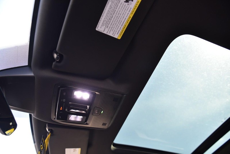 Volkswagen Atlas Cross Sport Vehicle Image 21