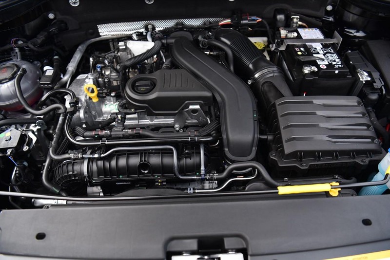 Volkswagen Taos Vehicle Image 28