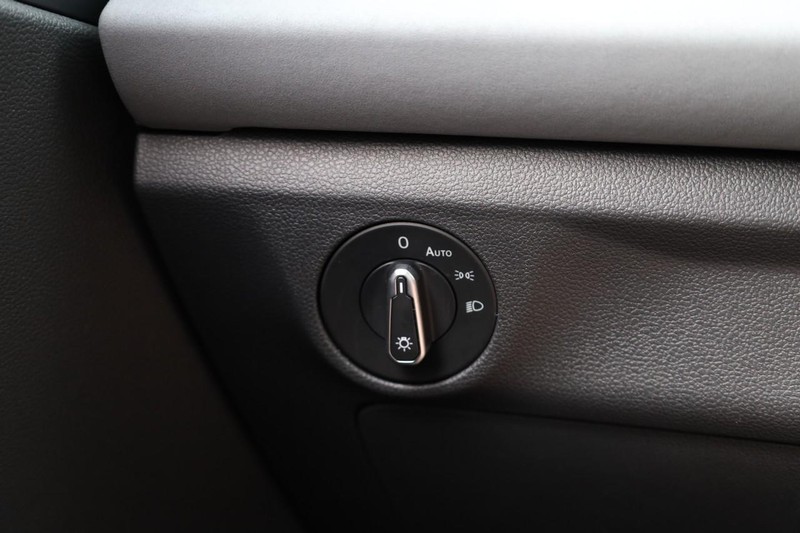 Volkswagen Jetta Vehicle Image 20