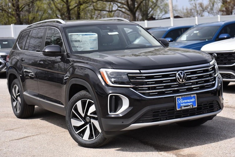 Volkswagen Atlas Vehicle Image 02
