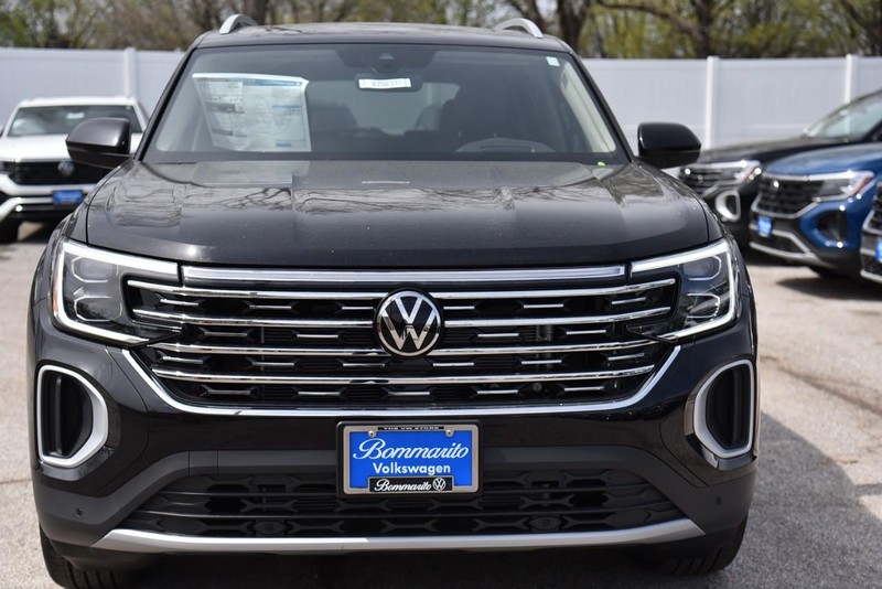 Volkswagen Atlas Vehicle Image 04