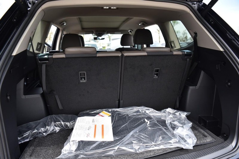 Volkswagen Atlas Vehicle Image 27