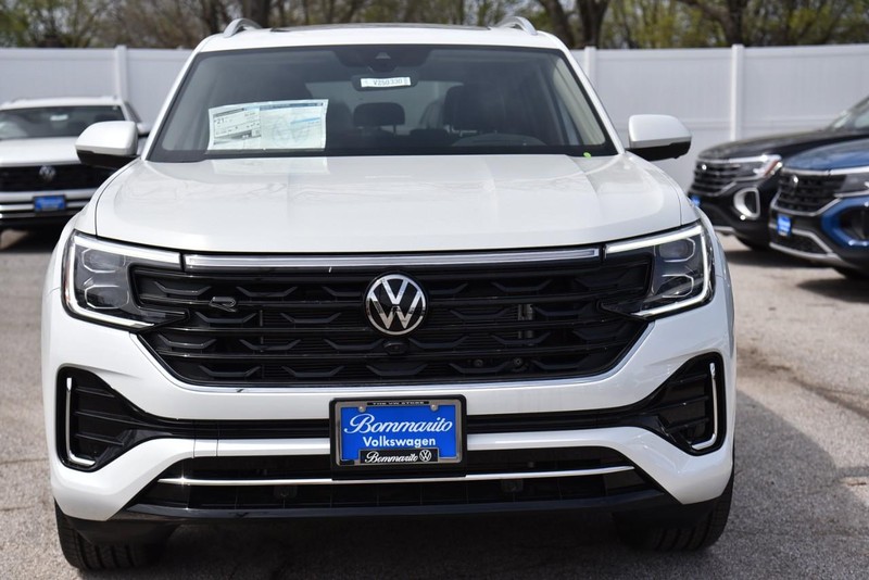 Volkswagen Atlas Vehicle Image 04