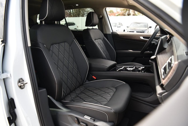 Volkswagen Atlas Vehicle Image 21