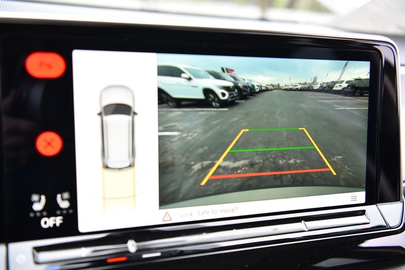 Volkswagen Atlas Vehicle Image 14
