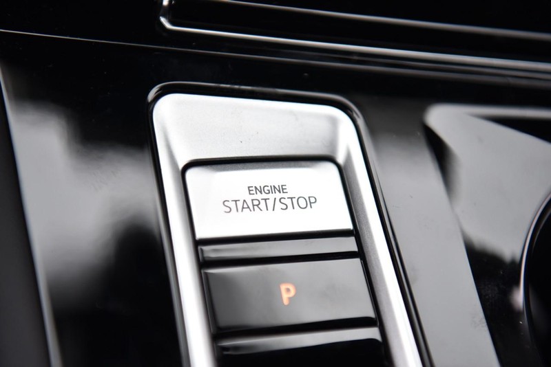 Volkswagen Atlas Cross Sport Vehicle Image 17