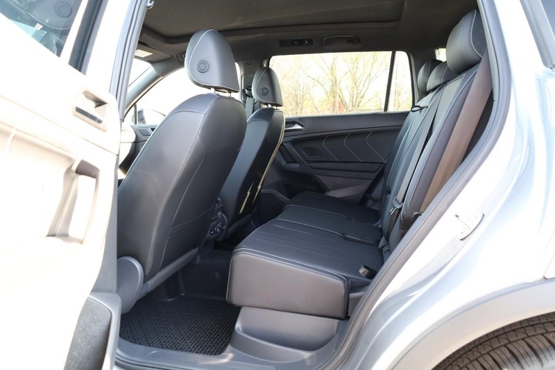 Volkswagen Tiguan Vehicle Image 24