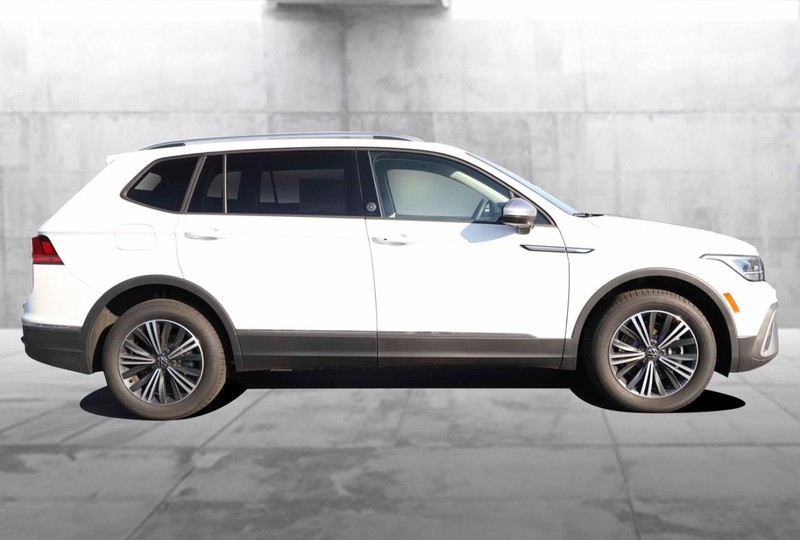 Volkswagen Tiguan Vehicle Image 05