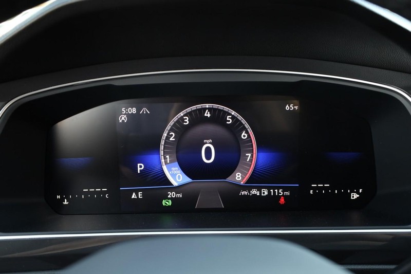 Volkswagen Tiguan Vehicle Image 12