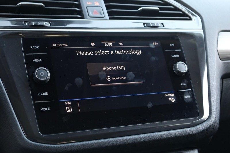 Volkswagen Tiguan Vehicle Image 13