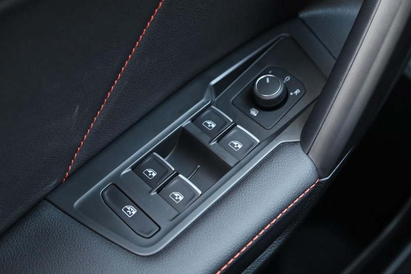 Volkswagen Tiguan Vehicle Image 19