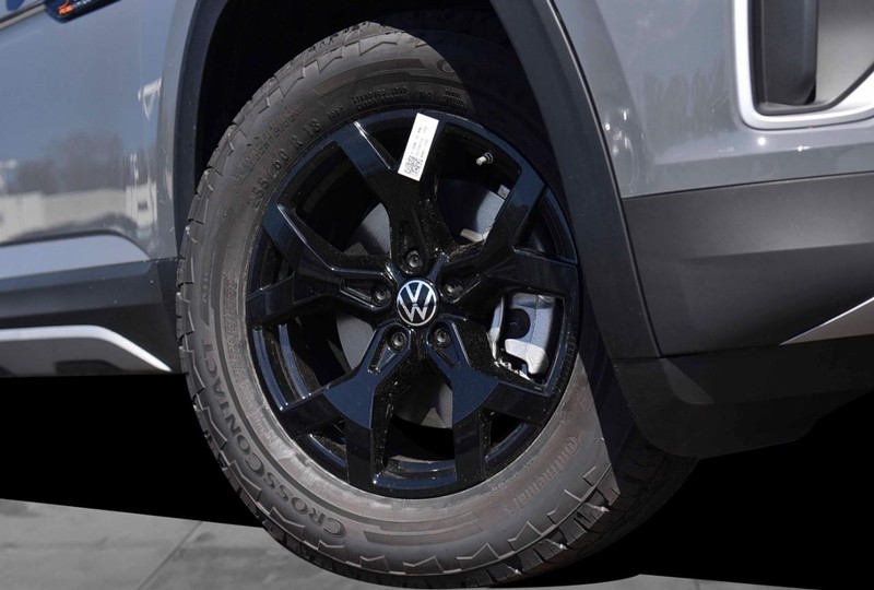 Volkswagen Atlas Vehicle Image 03