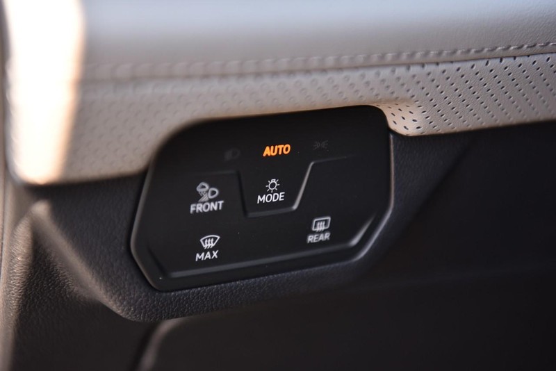 Volkswagen Atlas Vehicle Image 11