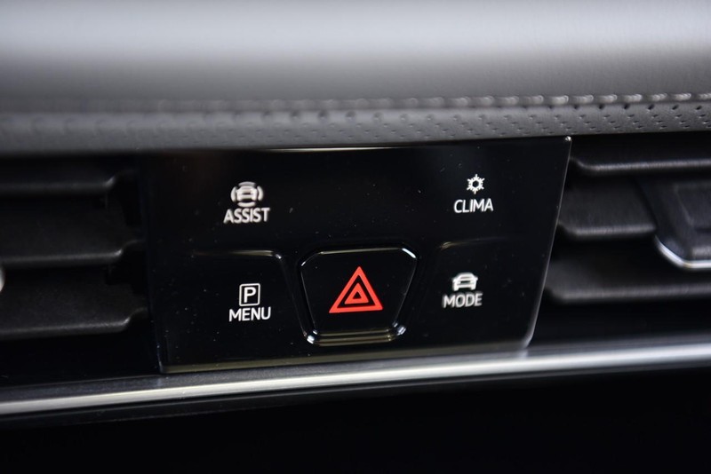 Volkswagen Atlas Vehicle Image 14