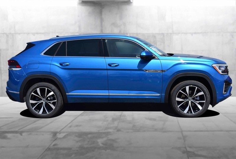 Volkswagen Atlas Cross Sport Vehicle Image 05