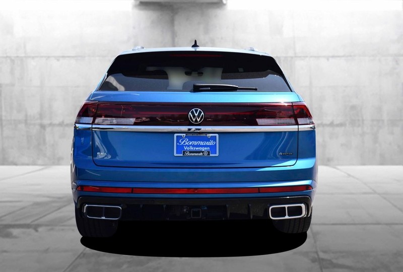 Volkswagen Atlas Cross Sport Vehicle Image 06
