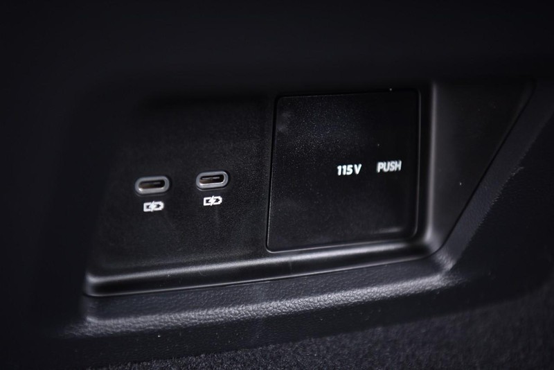 Volkswagen Atlas Cross Sport Vehicle Image 24