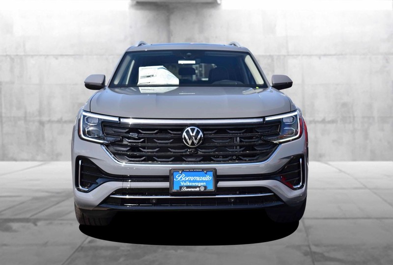 Volkswagen Atlas Vehicle Image 04