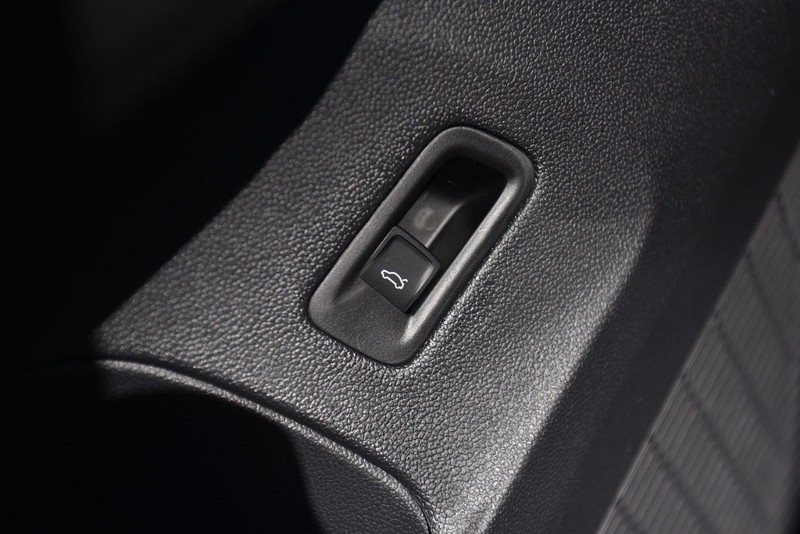 Volkswagen Atlas Vehicle Image 09