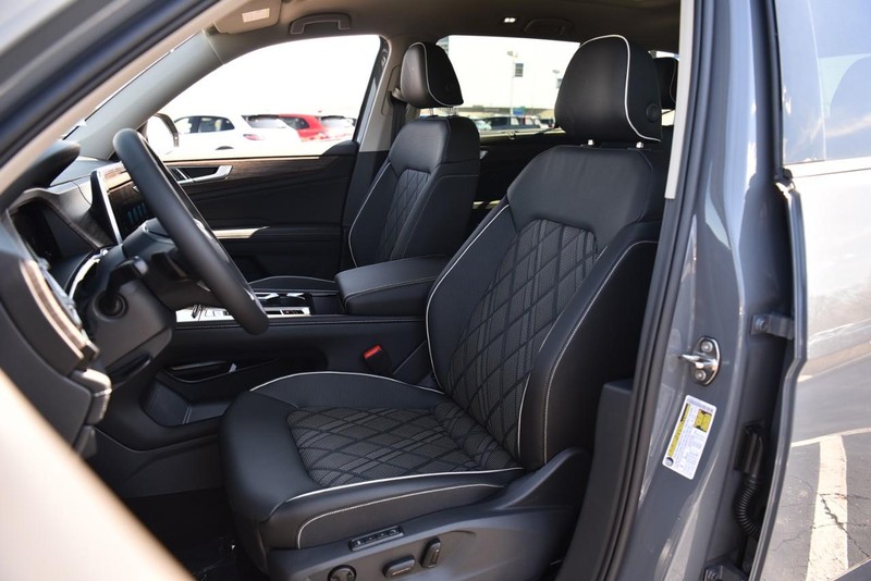Volkswagen Atlas Vehicle Image 19