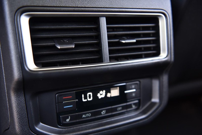 Volkswagen Atlas Vehicle Image 23