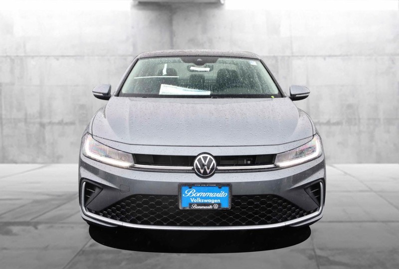 Volkswagen Jetta Vehicle Image 04