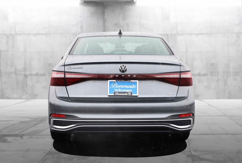 Volkswagen Jetta Vehicle Image 06