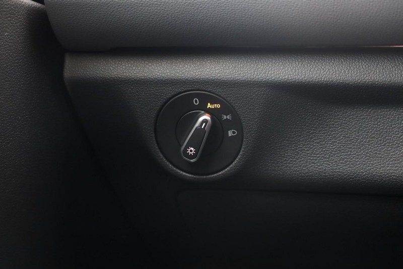 Volkswagen Jetta Vehicle Image 21