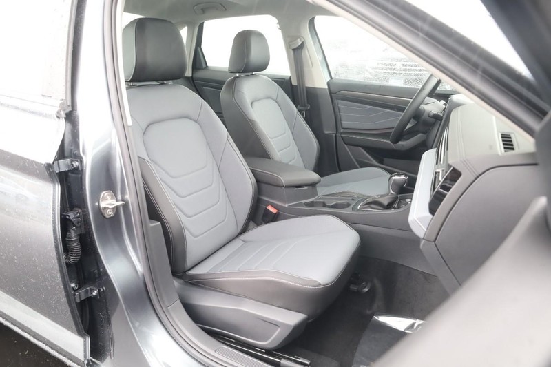 Volkswagen Jetta Vehicle Image 27