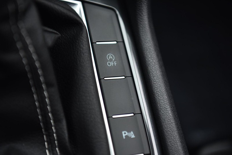 Volkswagen Tiguan Vehicle Image 18