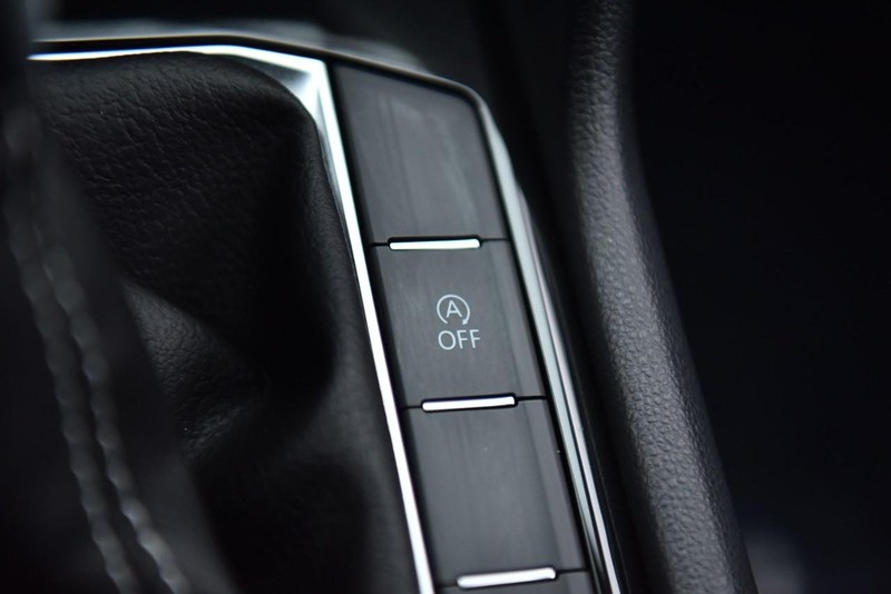 Volkswagen Taos Vehicle Image 17