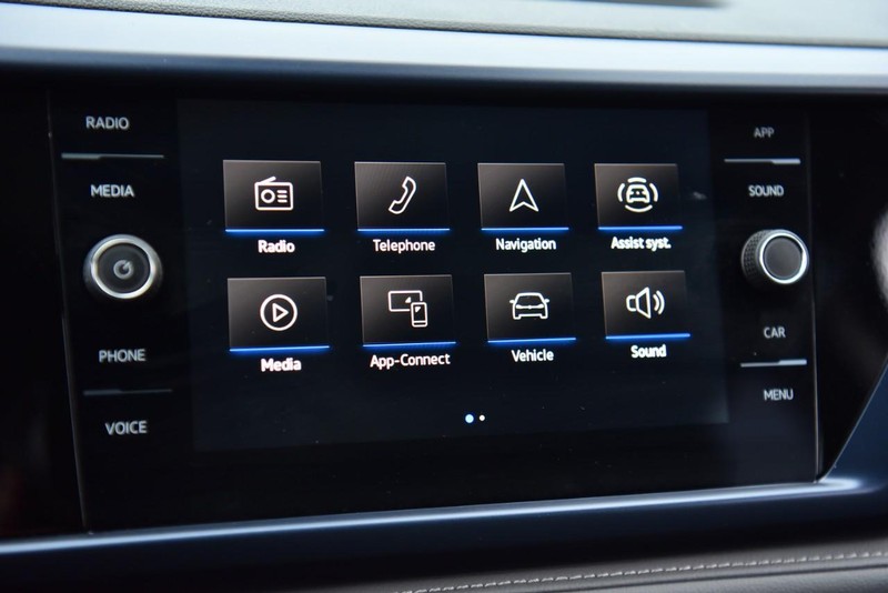 Volkswagen Taos Vehicle Image 18