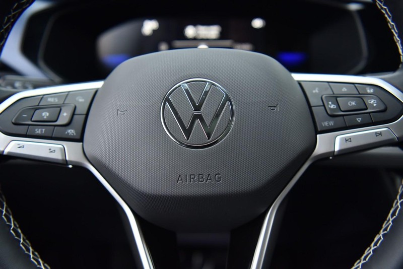 Volkswagen Taos Vehicle Image 19